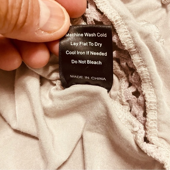 POL Floral Applique Blouse Embroidered Taupe Women's Top S - Picture 10 of 11